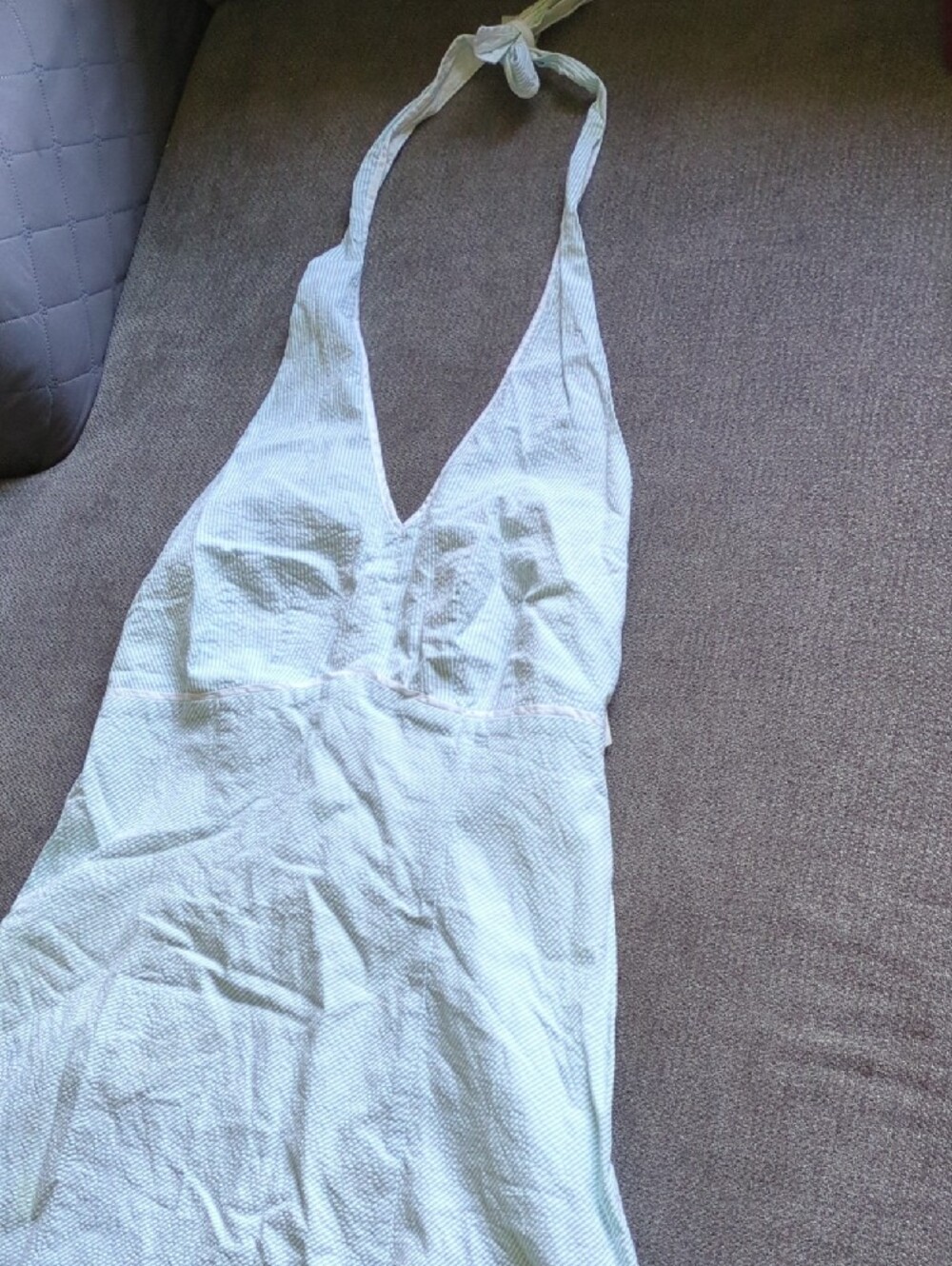 Light Blue halterneck dress - Picture 3 of 9